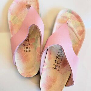 Birki's (Birkenstock) 260 thong slide sandals. Pink floral design, 9.5-10